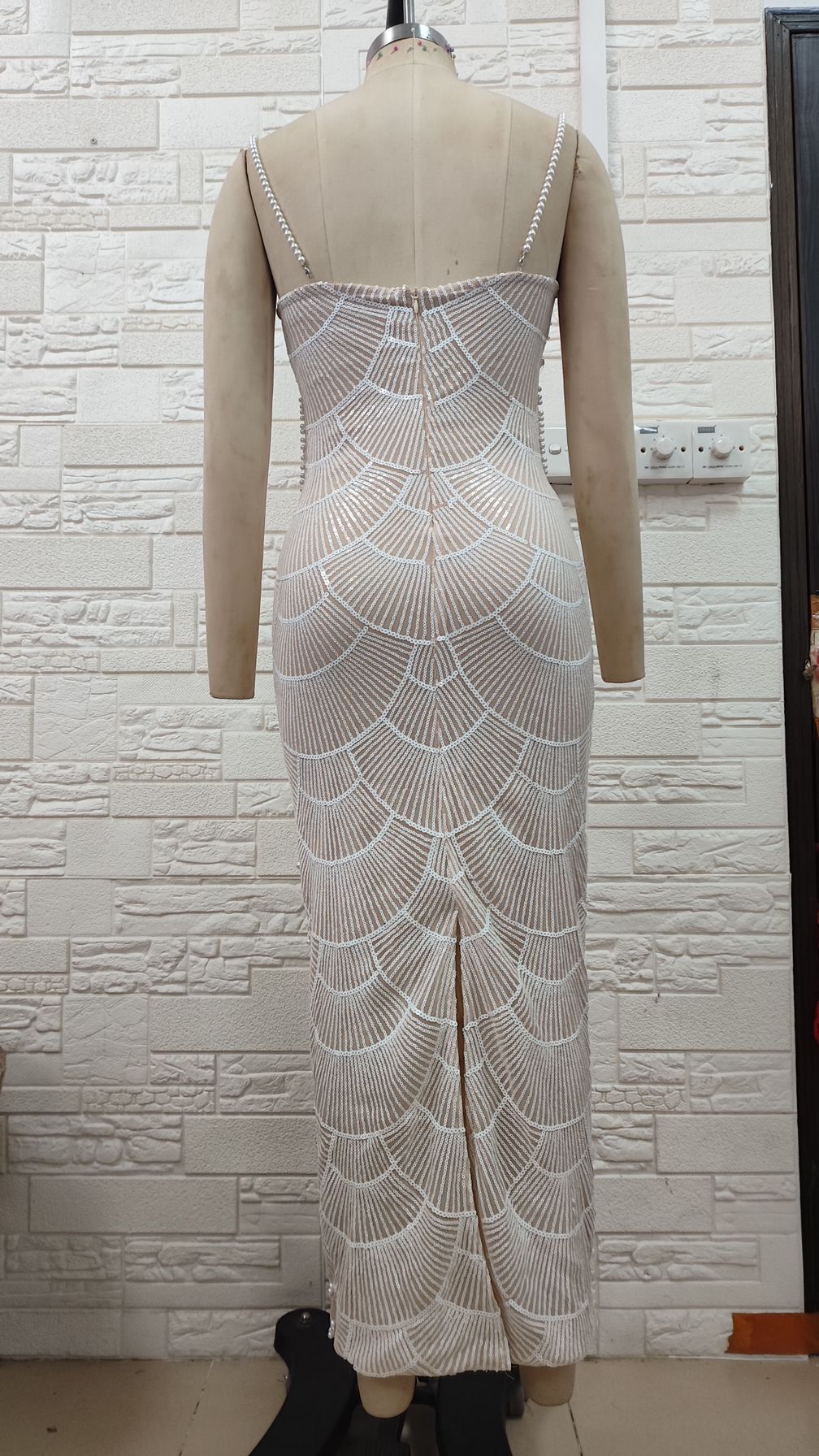 Abito da donna alla moda, senza schienale, aderente, con scollo a V, lungo, con paillettes, attillato, dimagrante, aderente, con perline_voghion.com