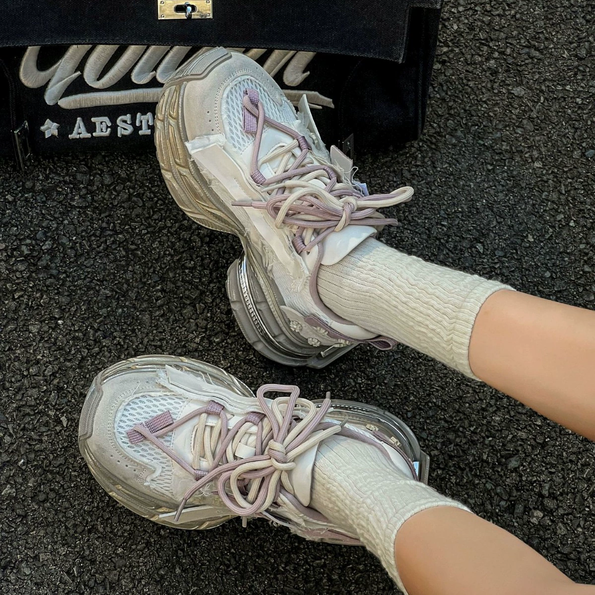 2024 осень и зима шикарный стиль многокомпоновка dad shoes толстой подошвы шнурованные повседневные обувь повышенная высота дышащие мягко-sole спортивная обувь женский тренд