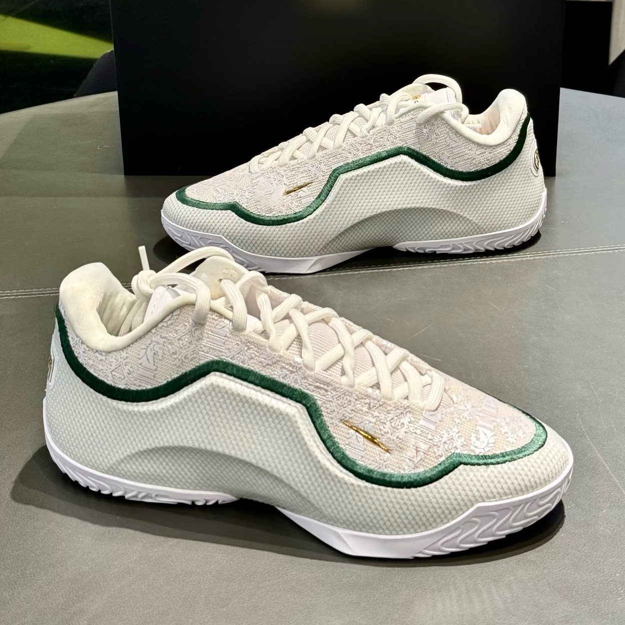 Comercio exterior LeBron 23 zapatos de baloncesto anti-torsión anti-deslizante James 23 zapatos de fútbol de combate para hombres
