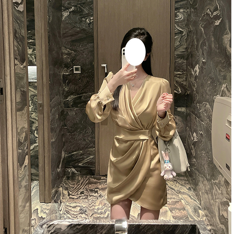 V-Neck Long-Sleeve Gold Satin Dress with a Ruched Design, Short and Slim-Fit Bodycon Dress for Women