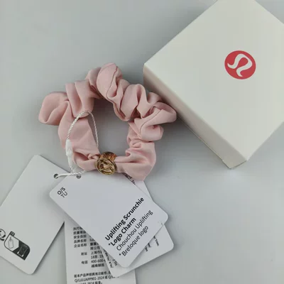 Scrunchie Metal Logo Hair | Saç üçün rezinlər - si-hair-tie-light-pink