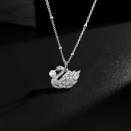 戒指;项链;耳环