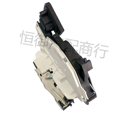 6Rd837016A Front Right 7-Pin Connector Central locking
