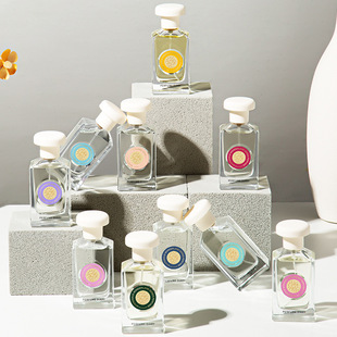 ��ˮ��ӛ���ػþ���ˮ50ml����־���Ůʿ��ˮ�W�t������ҹ�����