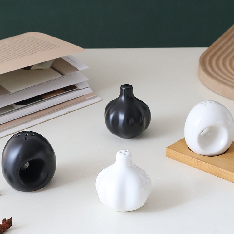 Transfronterizo suministro directo de estilo europeo creativo de ajo cerámica condimento frasco de condimento de cerámica boutique de venta venta en el comercio exterior