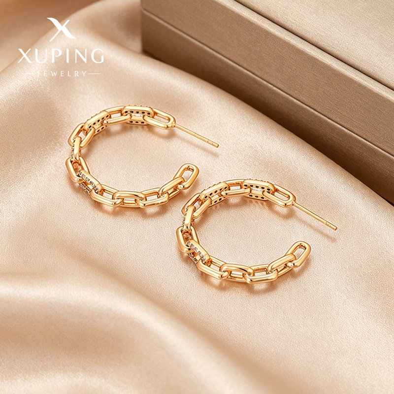 Xuping simple estilo retro en forma de C aretes de aleación de cobre transfronterizos europeos y estadounidenses chapados 18k nicho personalidad auriculares al por mayor mujeres