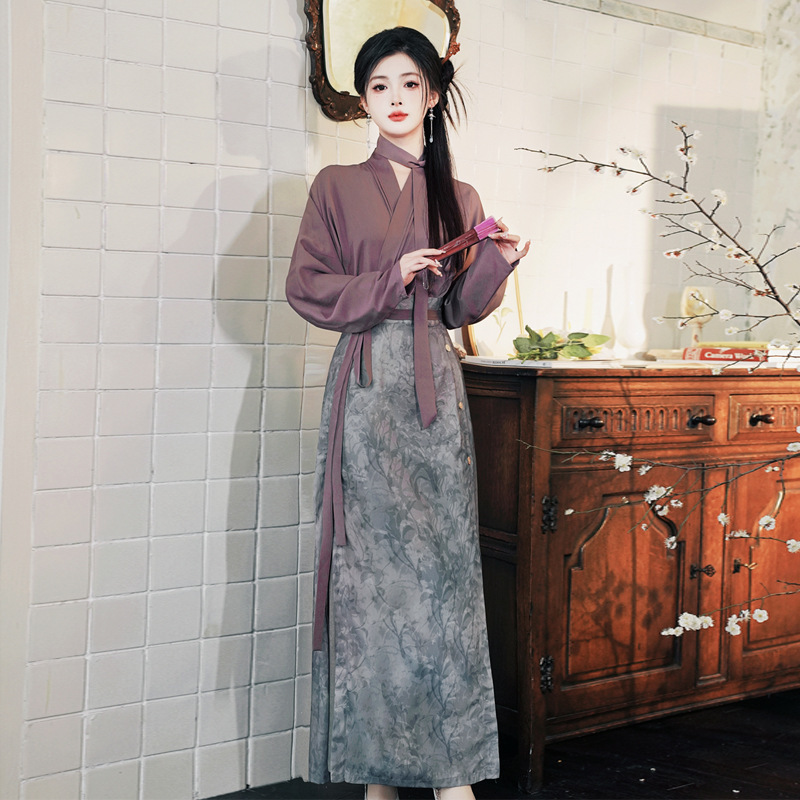 Song Hanfu ancient costume women's 2024 New aircraft sleeve improved three-tube skirt daily commuting work wear spring and summer Women