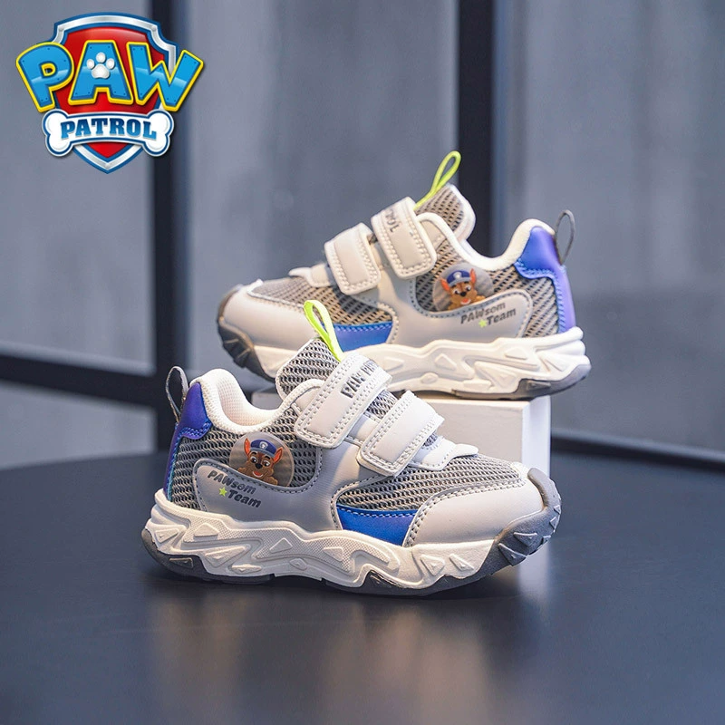 Non-slip demi-season breathable sports shoes, casual footwear, soft sole