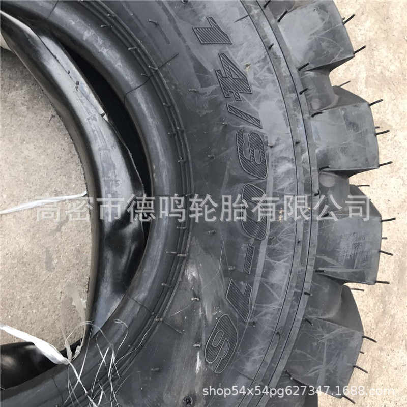 Venta de fábrica maquinaria de construcción neumático 14/90-16 pequeño cargador neumático nuevo