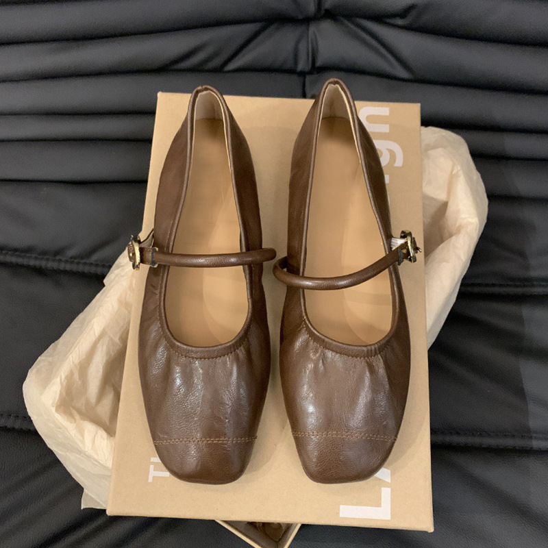 브라운 색상 재고 있음, 빠른 배송