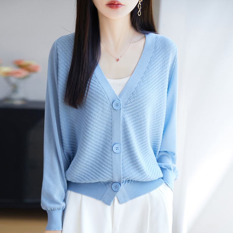26 New Summer Style Ice Silk Air-Conditioning Sun Protection Cardigan Thin Women's Outerwear Summer Cool Slimming Jacket Top Knitwear