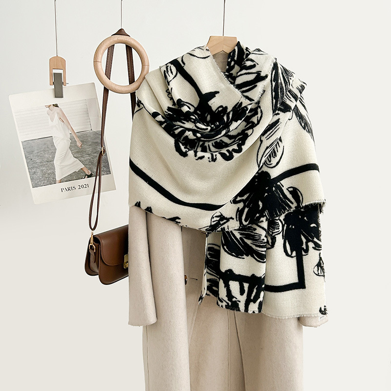Otoño y invierno de alta calidad moda imita bufandas de impresión de cachemira estilo japonés y coreano estilo académico dulce dama sensación de diseño exterior con chal