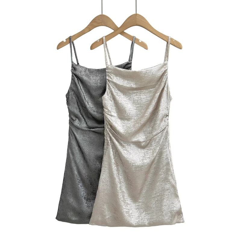 Hot girl sexy Hong Kong style metal design sheath dress Internet celebrity pure Want to tight waist slim slimming suspender skirt