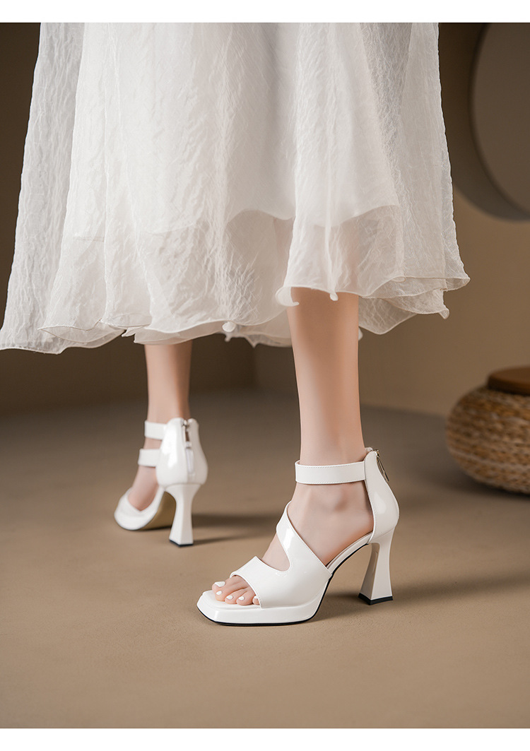 Y5718 Französische Sandalen mit Blockabsatz, wasserdichter Plateausohle, Reißverschluss hinten, sexy offene Zehenpartie, Lackleder_voghion.com