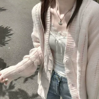 粉色温柔软糯V领毛衣外套女秋冬新款宽松慵懒风麻花针织开衫上衣