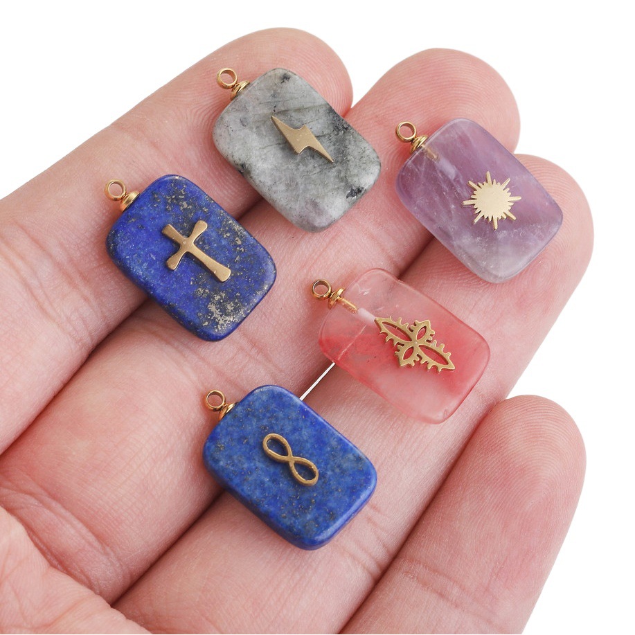 Europa y América Piedra Natural Rosa cristal turquesa Acero inoxidable titanio acero cuadrado pequeño colgante DIY joyería collar Accesorios