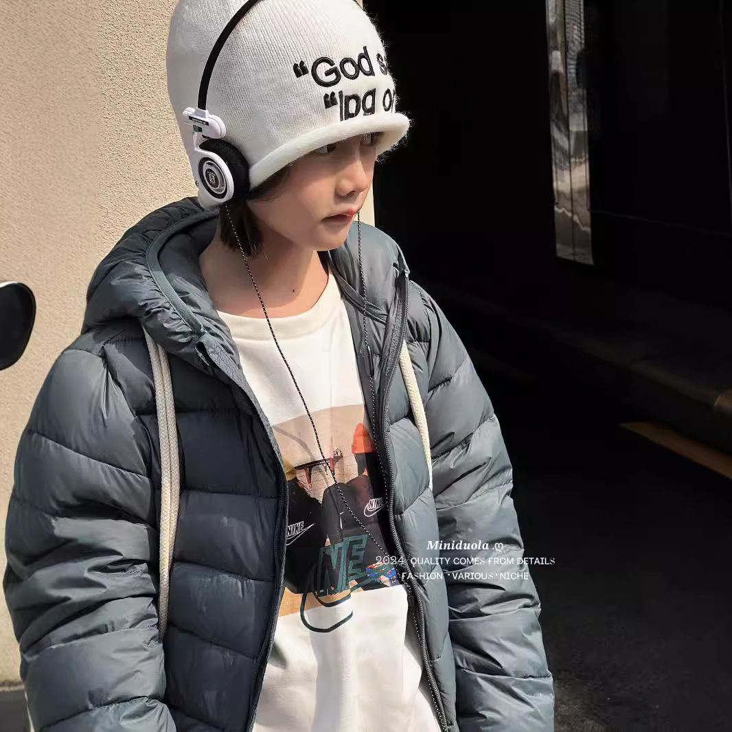 2025秋冬款韩版糖果色时尚百搭宝宝儿童绒丝服防寒外套轻盈保暖