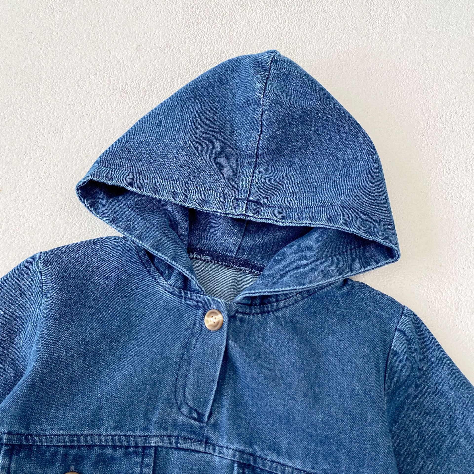 Ins 2024 autumn clothing for infants, young children, boys girls, denim style, hooded, double pocket, long sleeved,_voghion.com