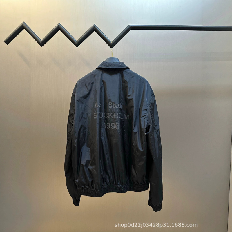 High-end AC brand 26fw jacket with 1996 logo print on the back, casual, windproof, breathable, versatile for both men and women High-end AC brand 26fw jacket with 1996 logo print on the back, casual, windproof, breathable, versatile for both men and women