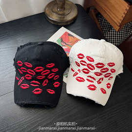 红唇刺绣方檐破洞黑色白色韩版韩国Y2K超酷显脸小时尚棒球帽批发