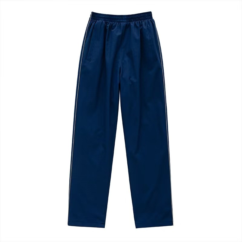 Uniforme de invierno de estudiantes de primaria y secundaria a prueba de viento calentamiento deportivo de ocio tres piezas de ropa de clase personalizada gruesa