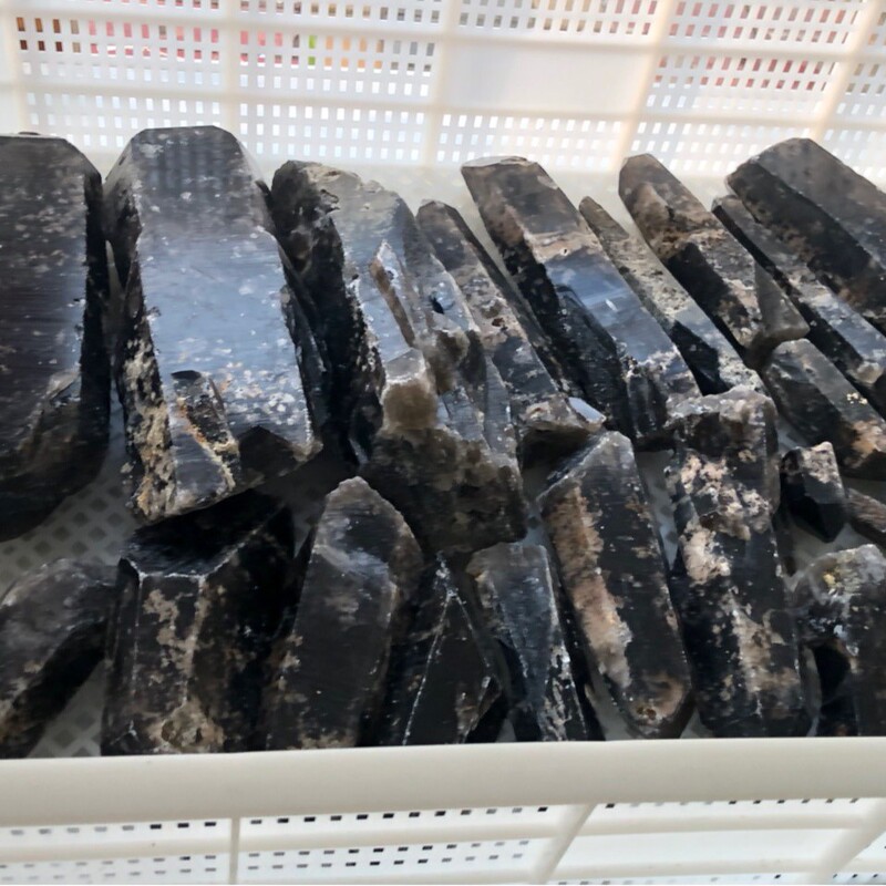 Black Crystal Cluster Raw Stone Specimen Home Furnishings Study Living Room Ornaments Office Home Diffuser Mineral Ornaments Decoration Gift Black Crystal Cluster Raw Stone Specimen Home Furnishings Study Living Room Ornaments Office Home Diffuser Mineral Ornaments Decoration Gift