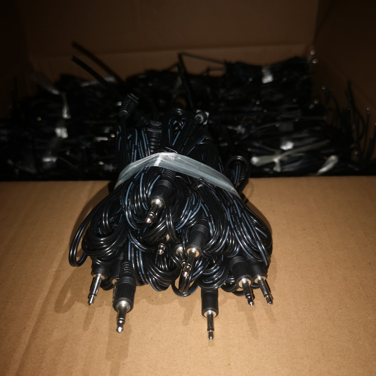 ��ɫ����3.5��ͷ�߼ҵ�˫�������׵��Ӳ�Ʒ24�ŵ�Դ�߳���ֱ��