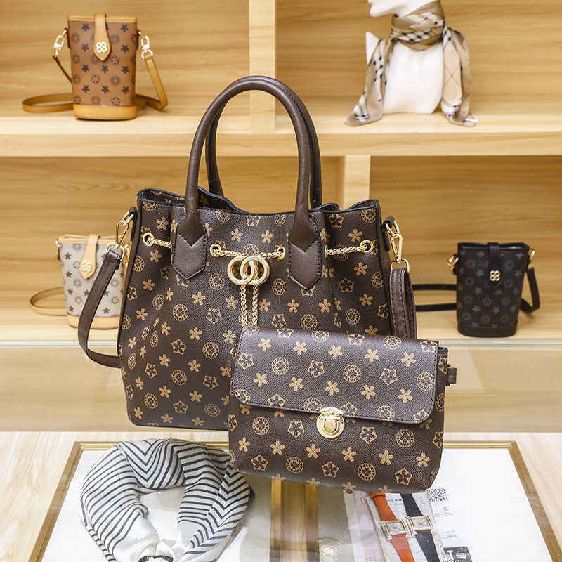 2023 New Hot Selling Love Sunday Women's Bag Fashion Versatile Child Mother Bag Portable Women's Bag Large Capacity_voghion.com