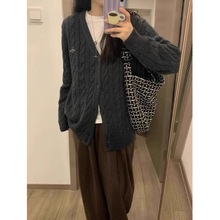 西太后灰色V领麻花2025秋冬新款土星经典毛衣系列韩系穿搭开衫女