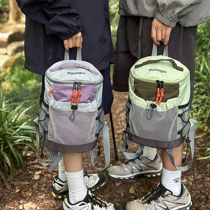Waterproof wear-resistant travel capacious backpack for leisure
