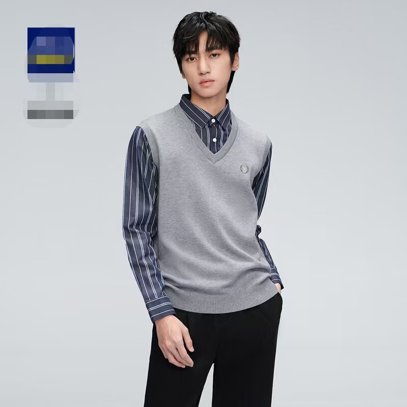 [Hai Brand Cut Label] Autumn New Double Collar Knitted Sweater Vest Striped V-Neck Fake Two-Piece Sweater Men 3U027A