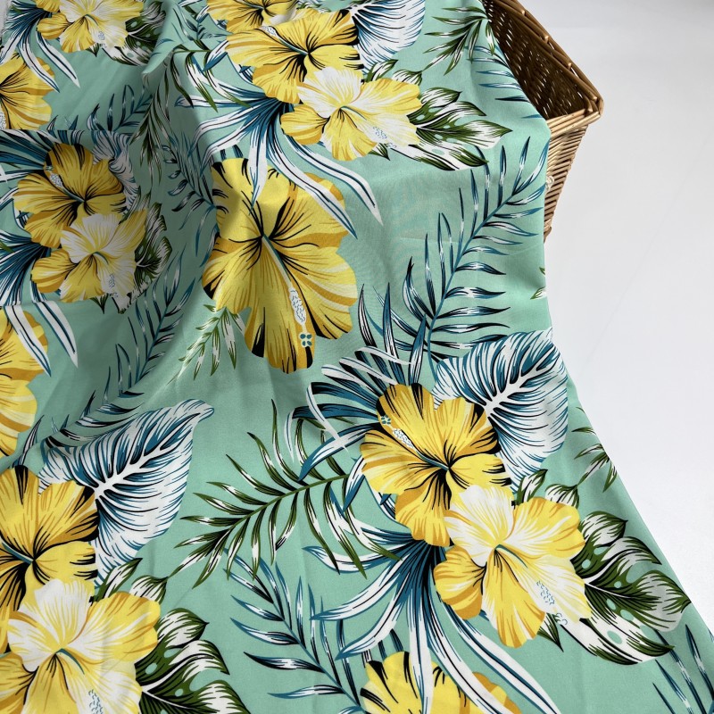 2024 nuevo estilo tela estampada elástica de cuatro lados viajes vacaciones estilo playa pantalones tirantes vestido ropa tela