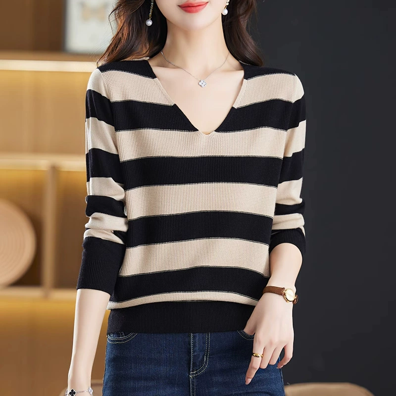 Knitted autumn thin sweater, plus size, loose fit