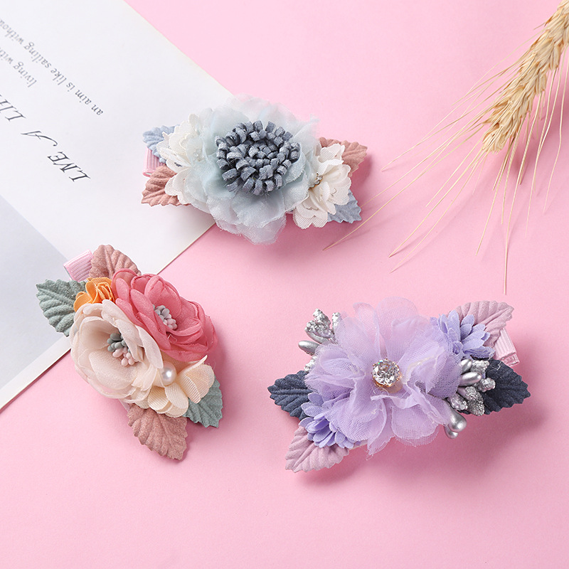 New Three-dimensional Simulation Flower Children's Pearl Hairpin Edging Headwear display picture 3