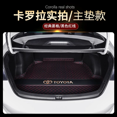 trunk mat, full coverage: Trunk Mat - black-with-red-lines-bottom-cushion-type-thickened-high-edges-wear-resistant-toyota-corolla-19-26-models-fuel-system-back-panel-is-a-single-piece