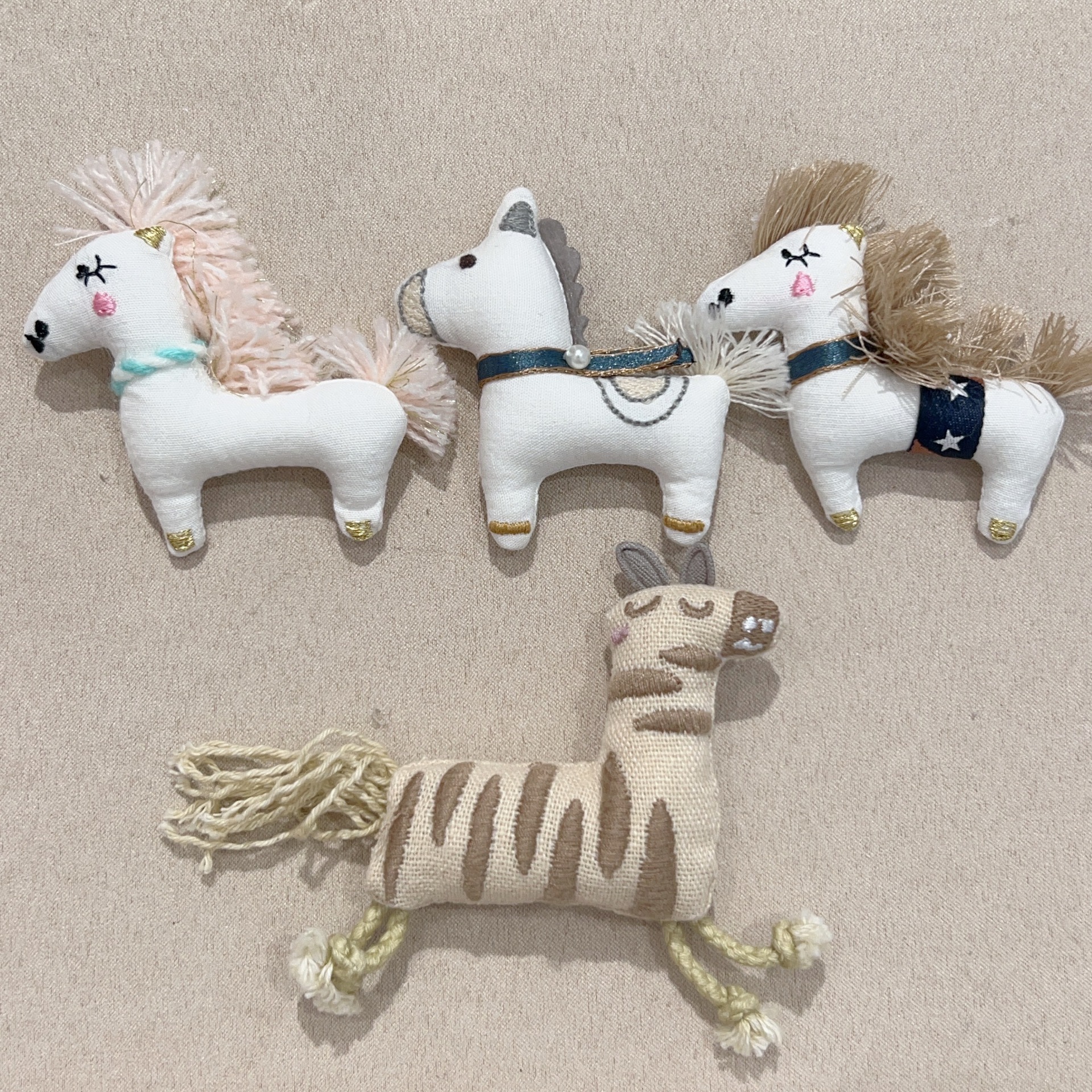 卡通小马充棉箱包装饰挂件手工编织针织饰品配件立体手工diy配件