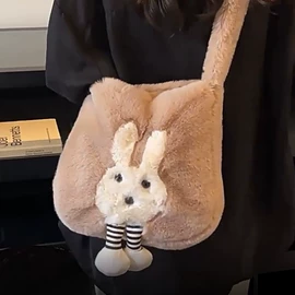 钥匙扣;女士斜挎包;成人帽