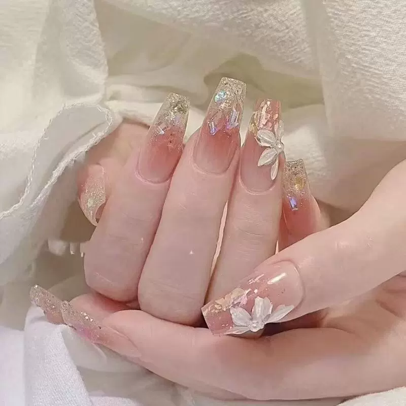 手工穿戴甲高级感纯欲冰透山茶花温柔显白美甲可拆卸假指甲成品贴