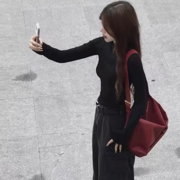 2026 Spring/Autumn American Style Slim Fit Long Sleeve T-Shirt for Women, Basic Round Neck, Suitable for Inner Wear or Outer Wear.