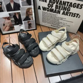 平底拖鞋;平底凉鞋;厚底拖鞋