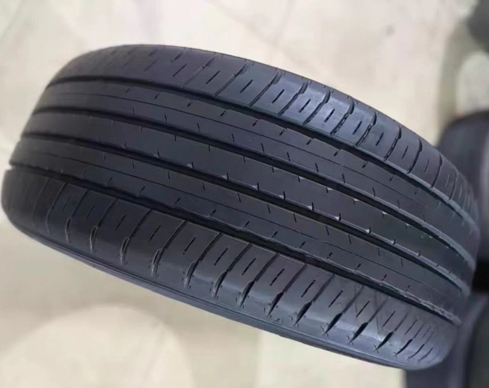 Dunlop tires 155 205 235 245 255 265 295 brand new 15 19 20 21inch