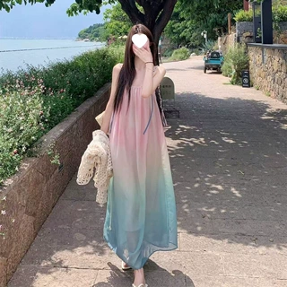 韩系甜美渐变沙滩气质吊带连衣裙2026夏季新款设计海边度假吊带裙