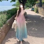 新款夏季渐变海边连衣裙