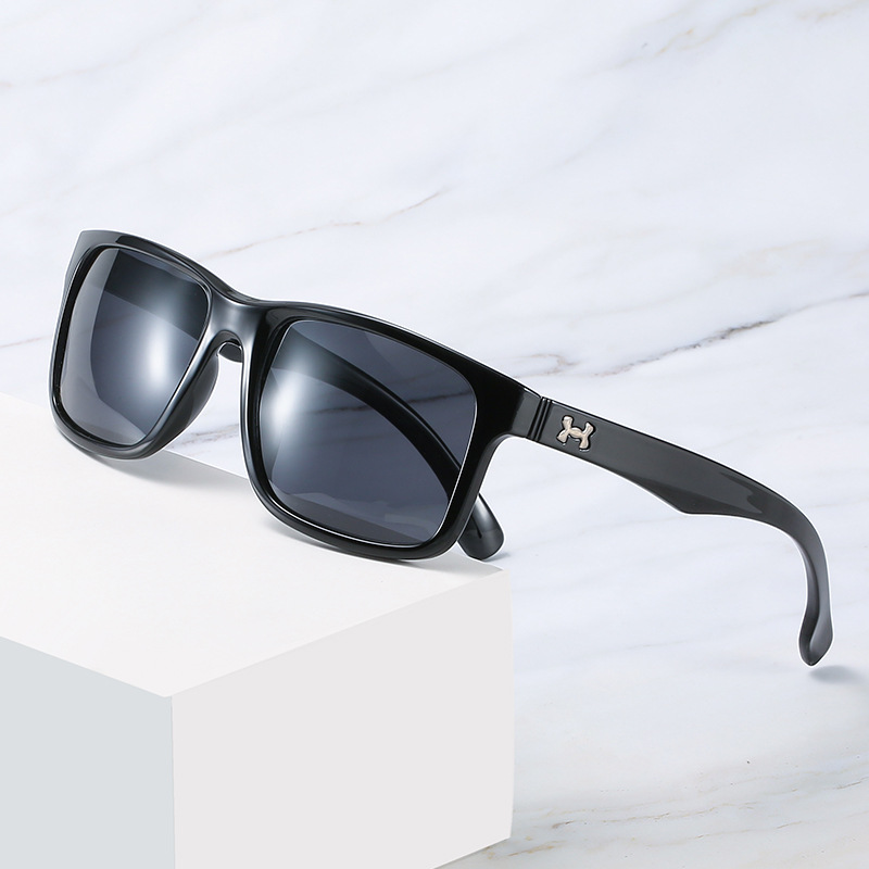 Nueva transfronteriza hombres europeos y americanos deportes gafas de sol polarizadas Comercio exterior cuadrado arena negro marco grande gafas de sol suministro directo de fábrica