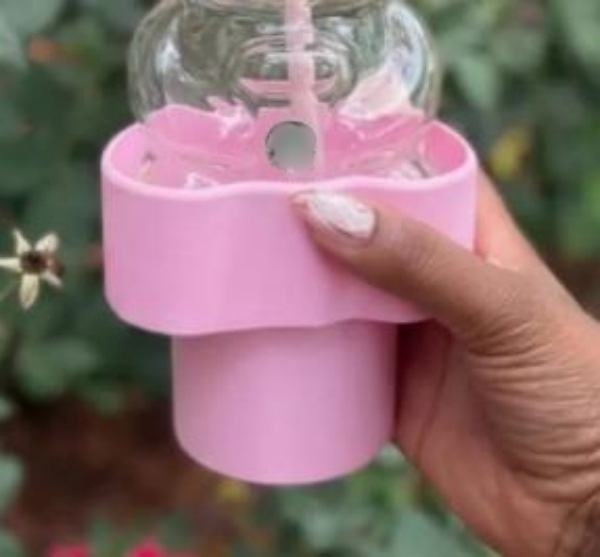 New cross-border wave cloud bear cup holder for car, cartoon star cup universal car water cup holder Amazon