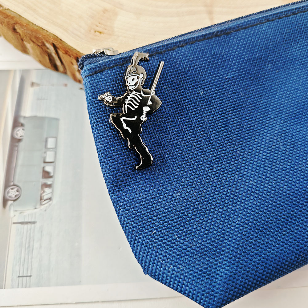 Cute Everyday Romantic Logo Brooch Badge Fun Anime Peripheral Enamel Pin Backpack Decoration Gift