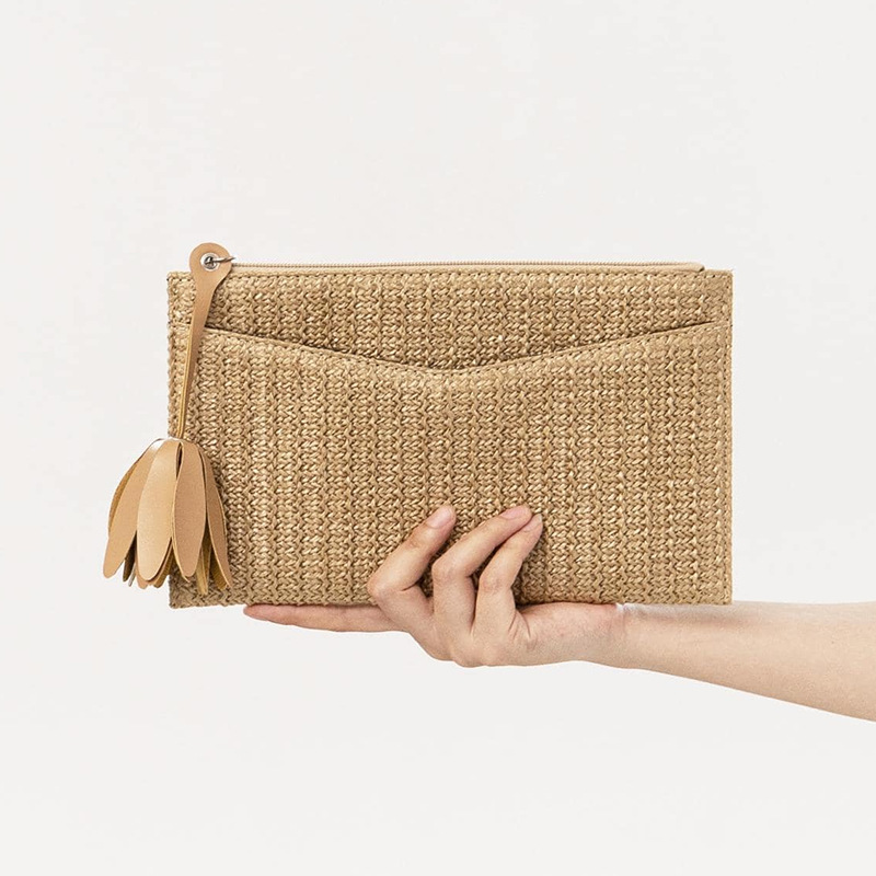 Women's Small Straw Solid Color Vacation Classic Style Weave Square Zipper Clutch Bag display picture 1