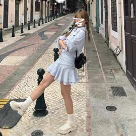 法式miu系学院风连衣裙子女秋2026新款收腰蓝色条纹衬衫短裙套装