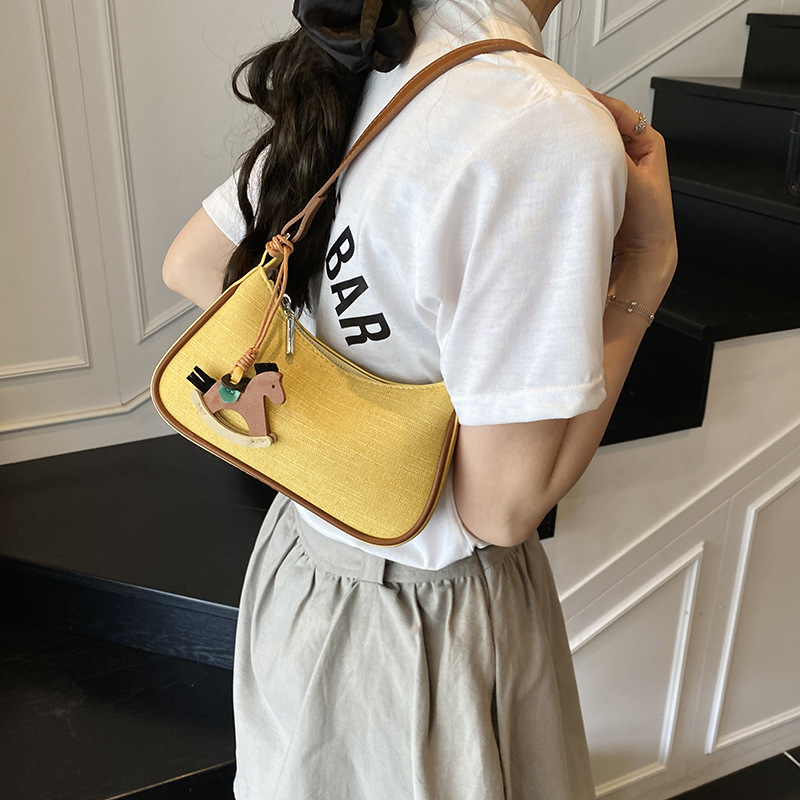 Exquisita bolsa de fuego para mujeres 2025 nuevo verano versátil bolso de hombro bolso de braza colisión color bolso pequeño image 8