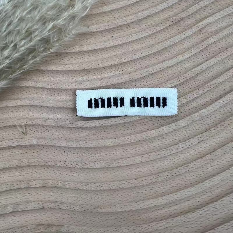 miu レター刺繍コンピュータータオル刺繍布ステッカーファッショントレンド衣類靴帽子バッグジュエリー装飾アクセサリー|undefined